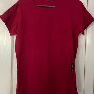 Men’s Alphalete Medium Red Muscle single pocket shirt